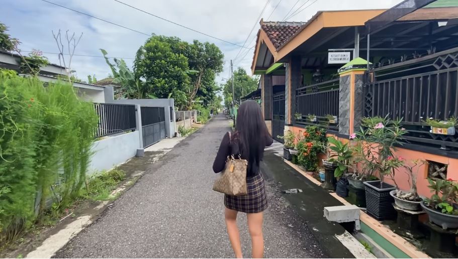 Kini huni rumah mewah bareng Denny Caknan, 9 potret sederhana hunian Bella Bonita di kampung halaman