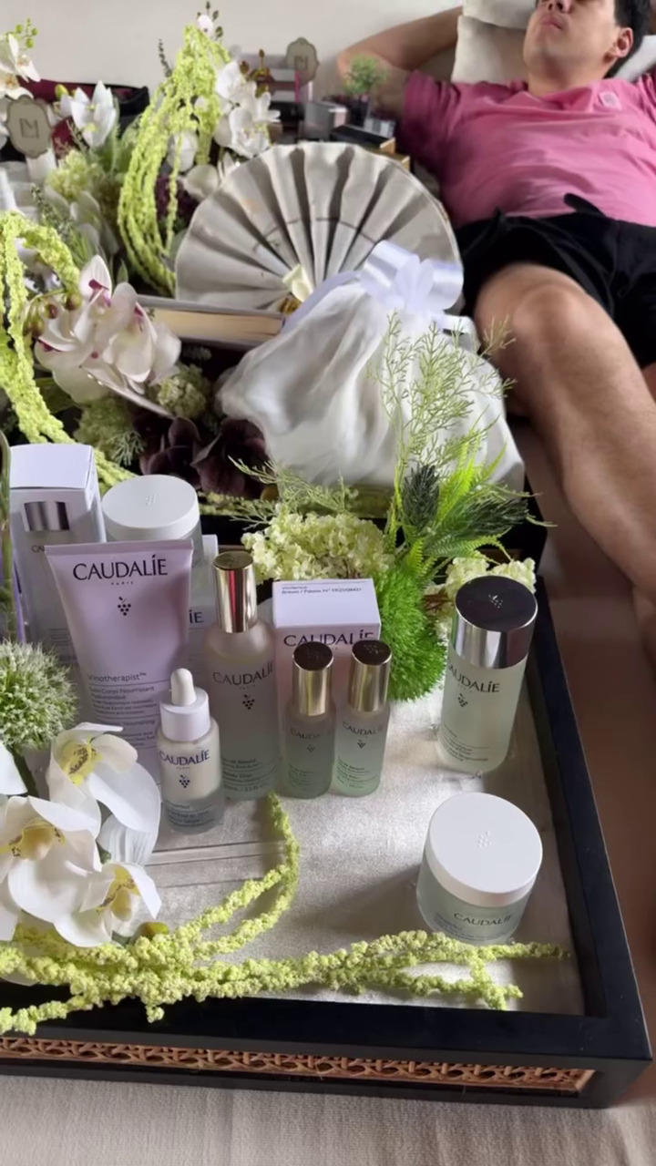 Luna Maya dan Maxime Bouttier saling beri seserahan pernikahan berisi barang mewah, ini 9 potretnya