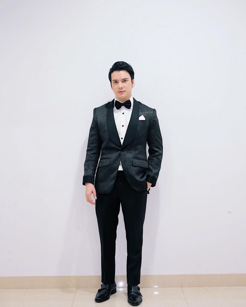 Nggak nyangka kini sudah jadi aktor papan atas, intip 11 potret terbaru bocah di iklan obat flu ini