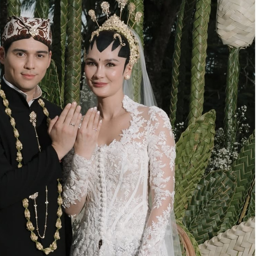 Tak kalah spesial, Luna Maya beri seserahan balasan atau angsul-angsul untuk Maxime Bouttier