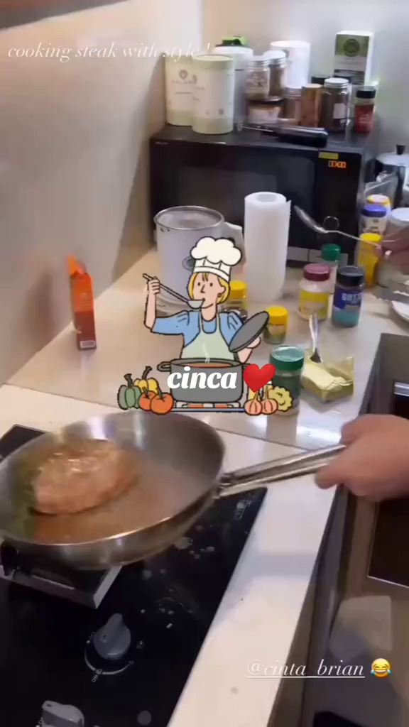Hobi masak, ini 9 potret dapur Cinta Brian yang simpel pol, minim perabotan