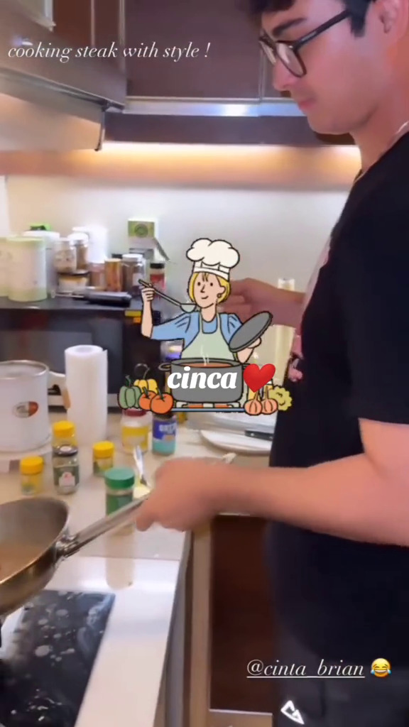 Hobi masak, ini 9 potret dapur Cinta Brian yang simpel pol, minim perabotan