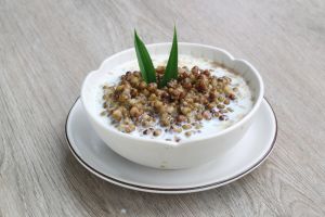 9 Kreasi resep bubur kacang hijau yang bikin nagih 2025, lengkap dengan tips agar cepat empuk