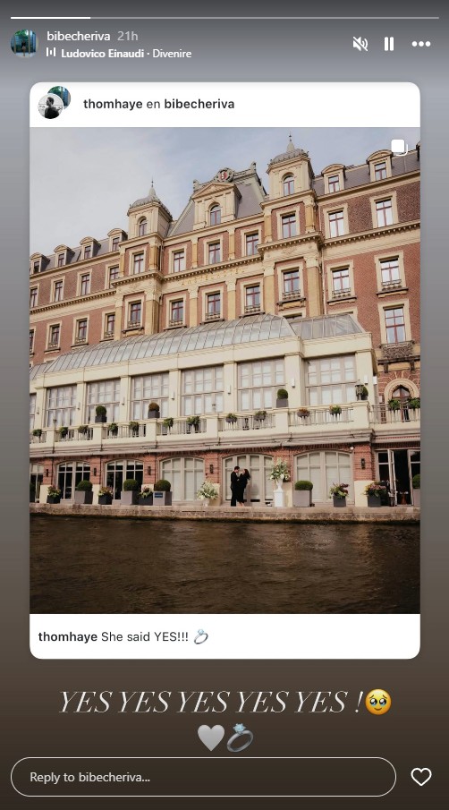 7 Momen Thom Haye lamar kekasih jelang laga Indonesia vs China, romantis di tepi sungai Amstel Belanda