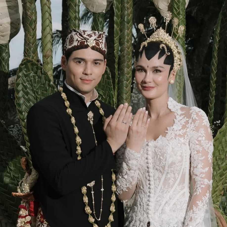 Begini jadinya jika Luna Maya diedit pakai riasan makeup pakem Paes Ageng, auranya manglingi pol