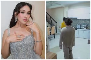 Letaknya nyempil dekat tangga, ini 7 cara Ayu Ting Ting menata dapur mungil tetap rapi sedap dipandang