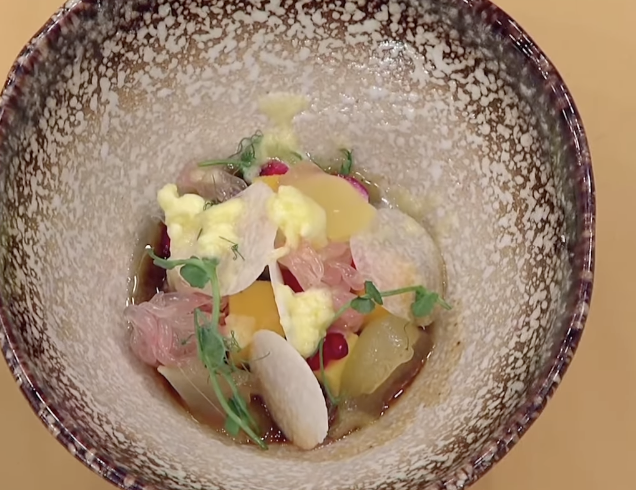 6 Kreasi rujak nanas yang bisa kamu coba di rumah, terinspirasi menu Fajar MasterChef Indonesia