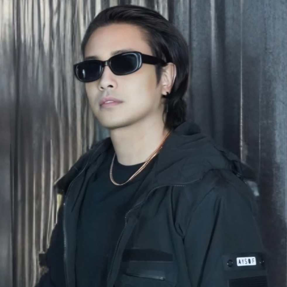 Wajah baru bikin salah fokus, ini 9 potret transformasi Ajun Perwira usai operasi plastik