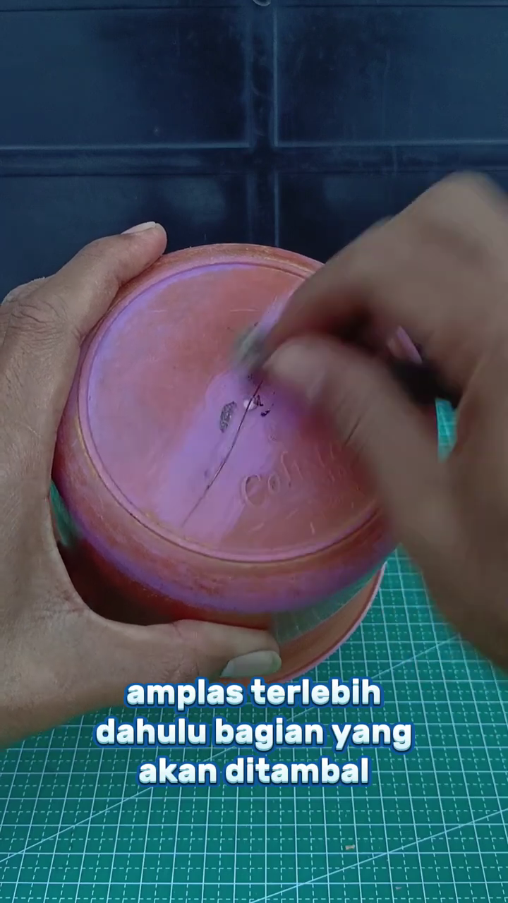 Trik bikin gayung pecah kembali rapat dan aman dipakai lagi sekarang hanya andalkan 1 alat sederhana