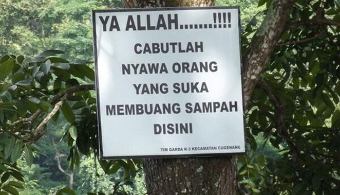 11 Tulisan kocak di pohon ini absurdnya nggak ketulungan, bikin yang baca auto senyum-senyum