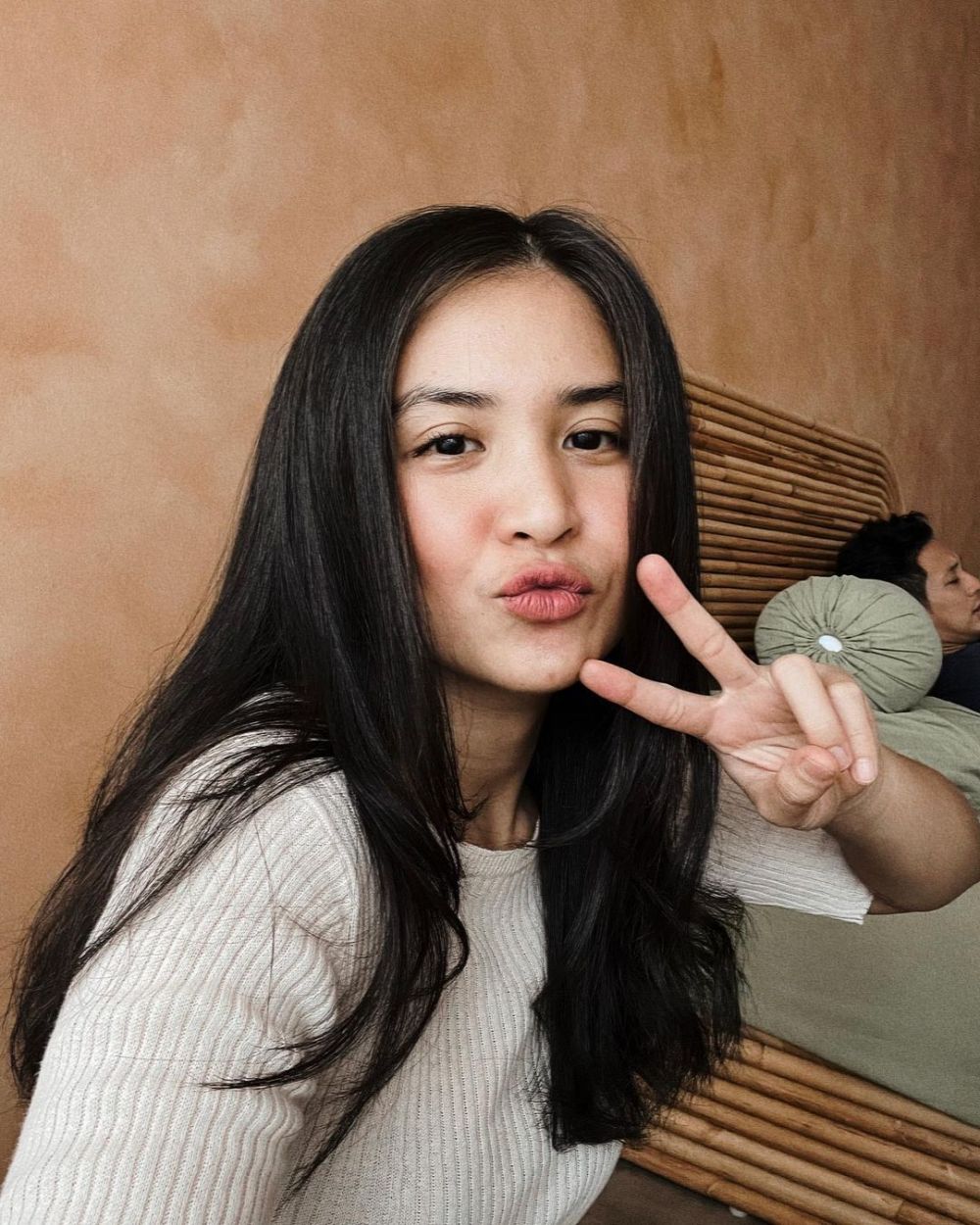 Pernah jadi ratu FTV kini masih imut meski punya 2 anak, 11 potret transformasi bocah ini manglingi