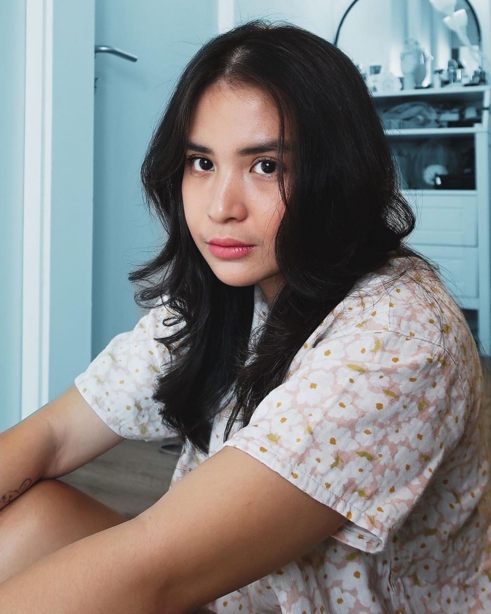 Pernah jadi ratu FTV kini masih imut meski punya 2 anak, 11 potret transformasi bocah ini manglingi