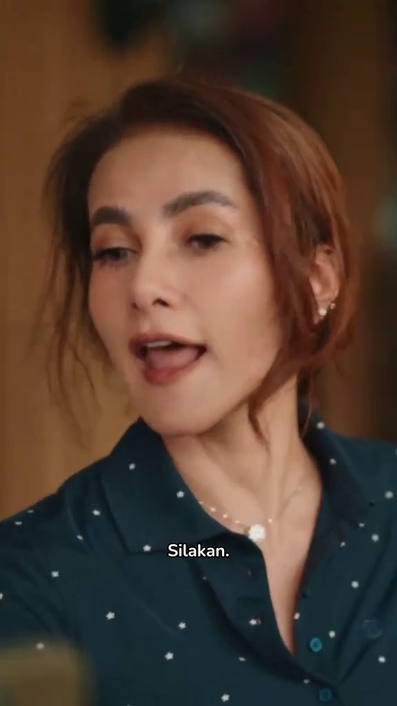 Putuskan lepas hijab, ini potret penampilan Olla Ramlan saat kembali main sinetron