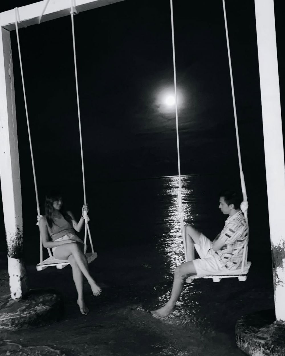 Dapat restu dari keluarga meski beda usia 8 tahun, ini 9 potret mesra Dara The Virgin dan Jaime Alvaro