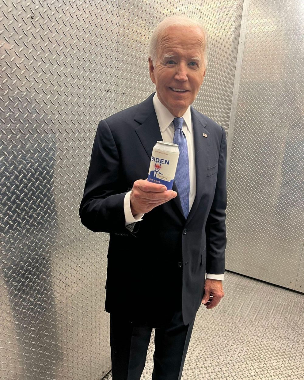 5 Fakta Mantan Presiden AS Joe Biden didiagnosis kanker prostat stadium 9, sudah menyebar ke tulang