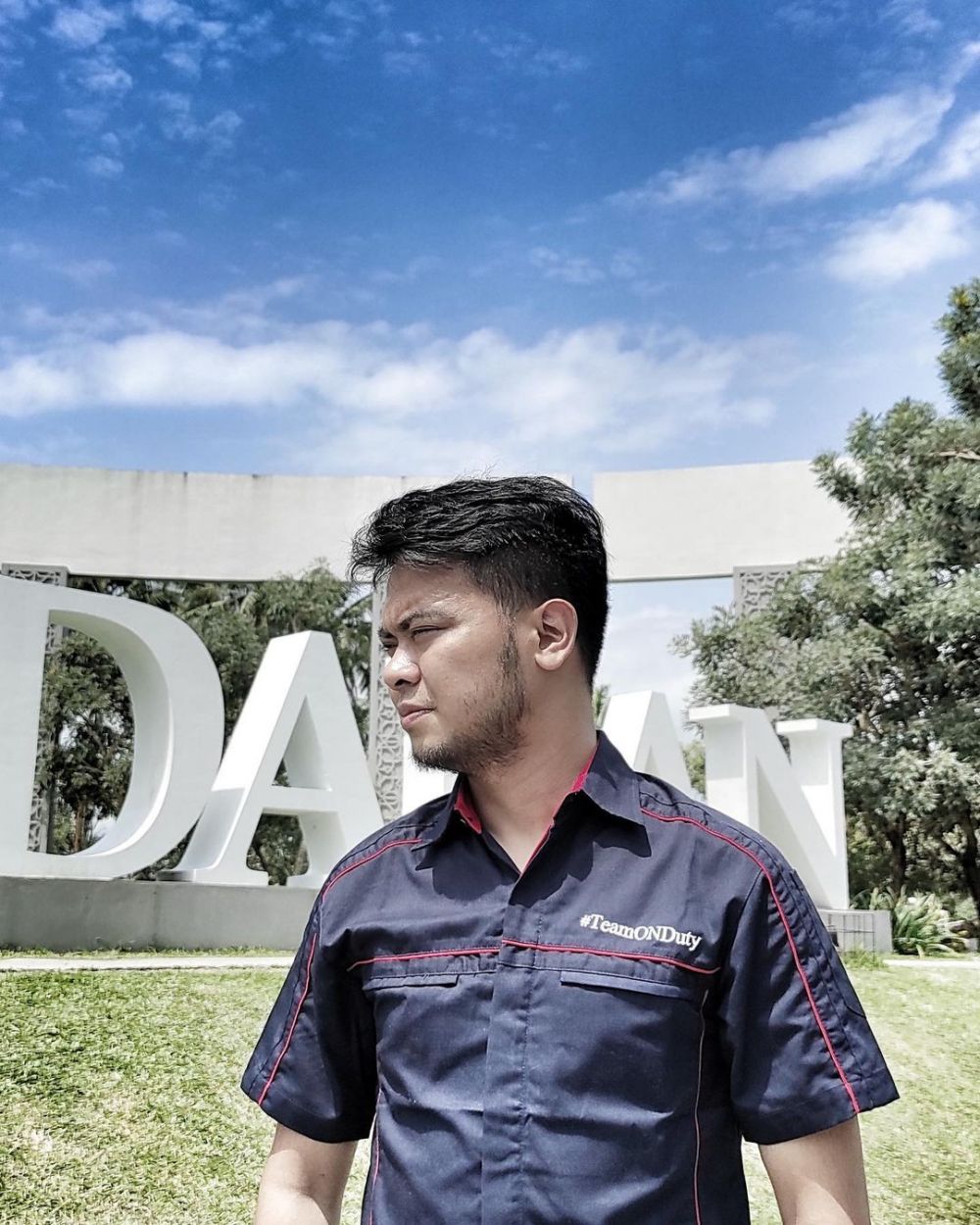 Pernah sukses sebagai member boyband kini pilih jadi kru wedding organizer, intip potret terbarunya