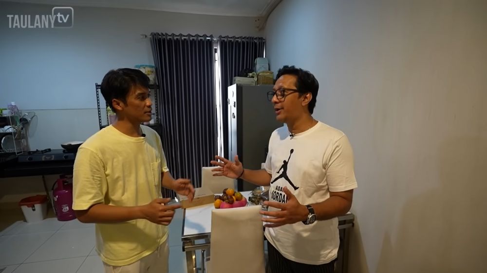 Dulu ngontrak sering kebanjiran kini punya rumah, 7 cara Dicky Difie menata dapur tanpa kitchen set