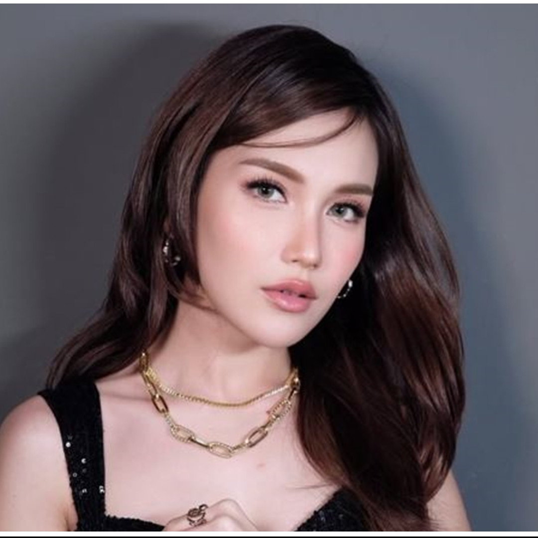 Dulu honornya cuma Rp250 ribu, 9 potret lawas Ayu Ting Ting saat awal karier, pernah jadi figuran