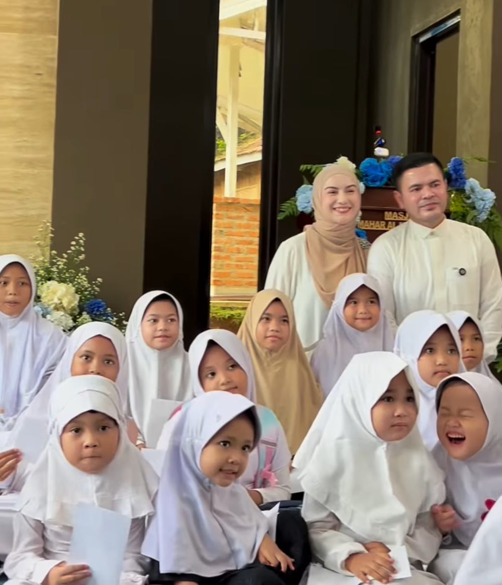 Jadi mahar pernikahan, intip 9 potret peresmian masjid yang dibangun Haldy Sabri untuk Irish Bella