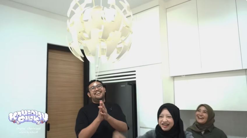 Ukurannya minimalis, ini 7 cara Arafah Rianti menata dapurnya agar tak sumpek dan tetap estetik