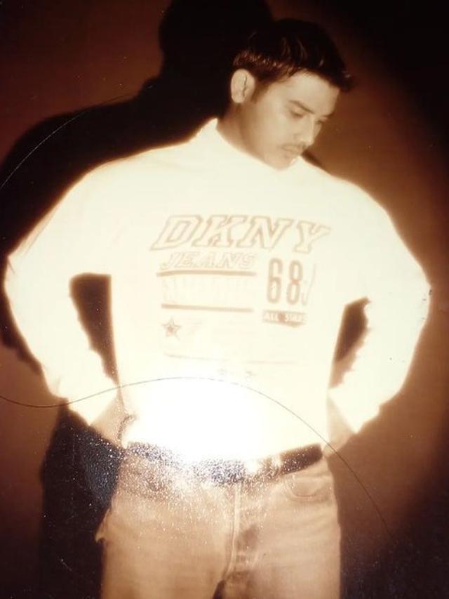 Cowok di iklan kaus bareng Desy Ratnasari ini primadona aktor laga era 90-an, intip 11 transformasinya