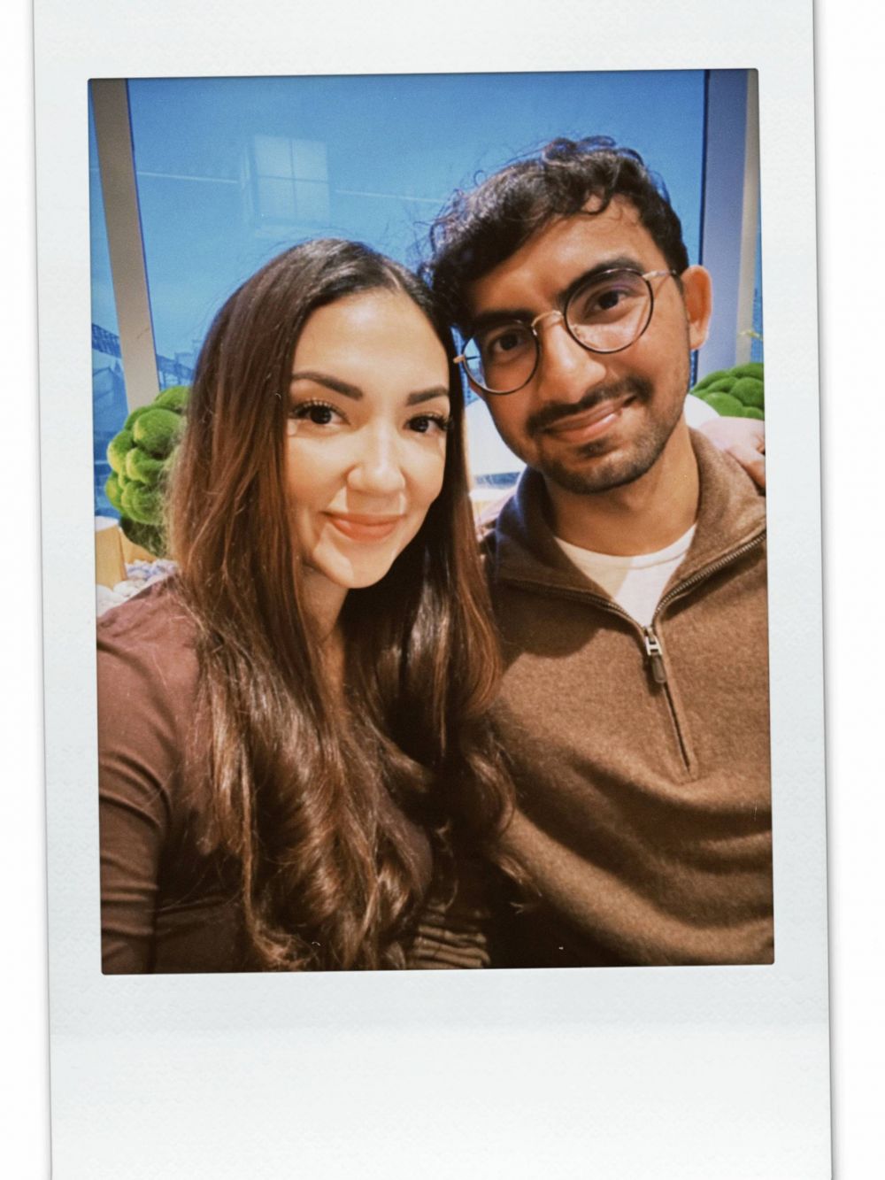 7 Potret kedekatan Izzat Assegaf anak Najwa Shihab dan Ghina Raihanah, jebolan Puteri Indonesia