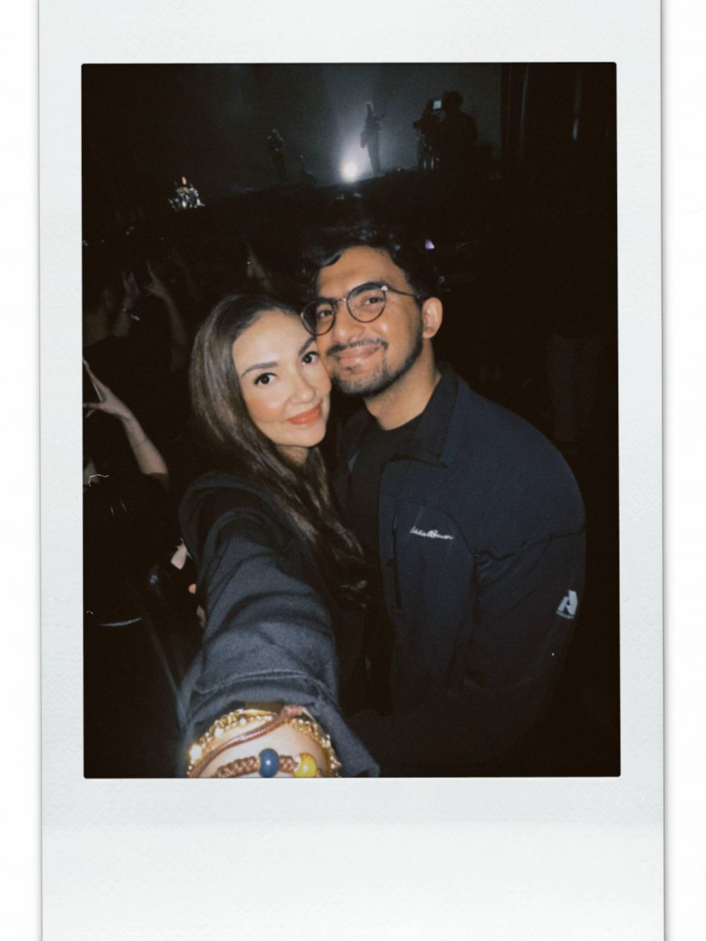 7 Potret kedekatan Izzat Assegaf anak Najwa Shihab dan Ghina Raihanah, jebolan Puteri Indonesia