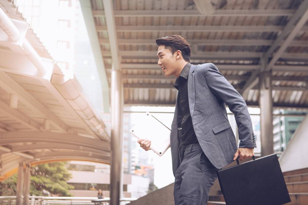 Tahan banting di dunia kerja, skill receh gen Z buat fresh graduate untuk hadapi dinamika di kantor