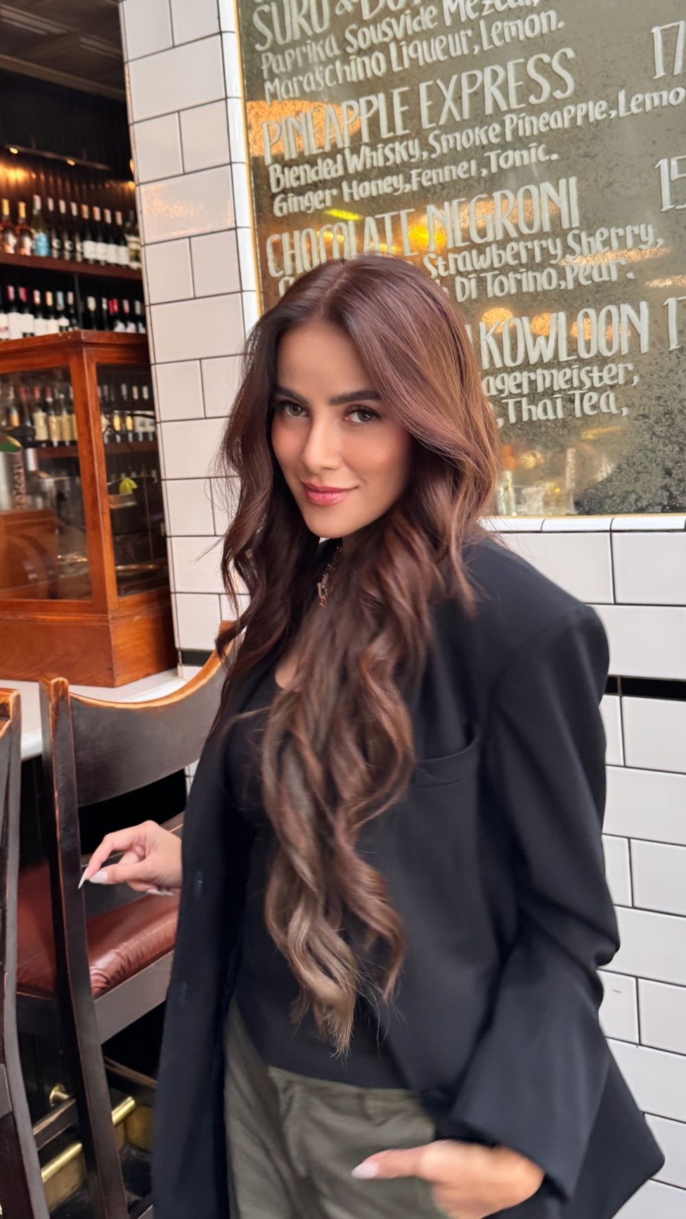 Kini mantap lepas hijab, ini 9 potret Olla Ramlan tampil stunning dengan rambut digerai