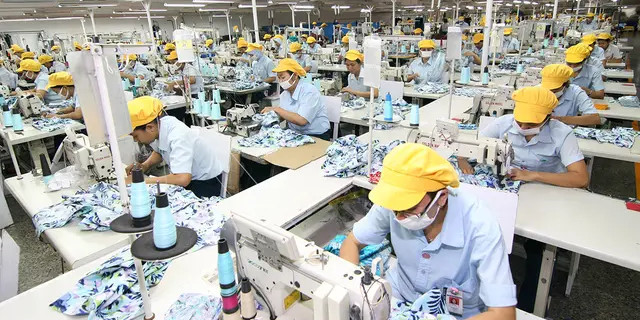 Tak cuma Iwan Lukminto, Kejagung tetapkan 3 tersangka korupsi kredit Sritex, ini identitasnya