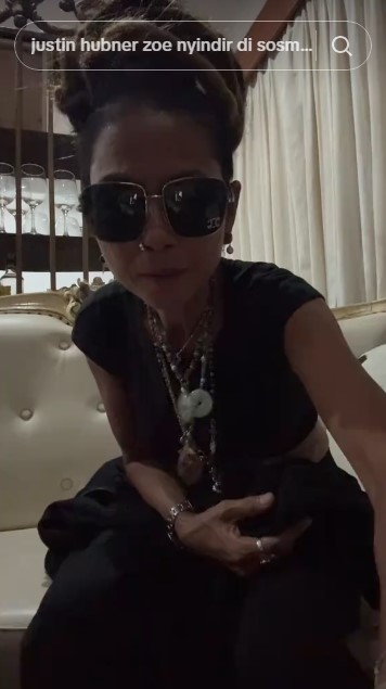 Jennifer Coppen ribut dengan Zoe Wassink hingga unfollow medsos, begini respons bijak sang mertua