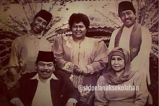 Paras muda Aminah Cendrakasih 'Mak Nyak' menawan manglingi, 11 potret lawasnya bikin nostalgia