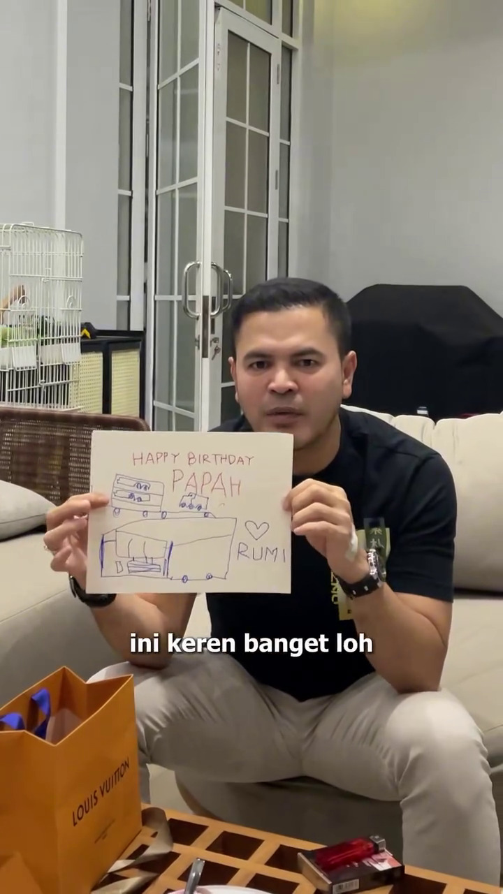 Haldy Sabri ulang tahun, intip 9 momen unboxing kado dari Irish Bella dan anak-anak