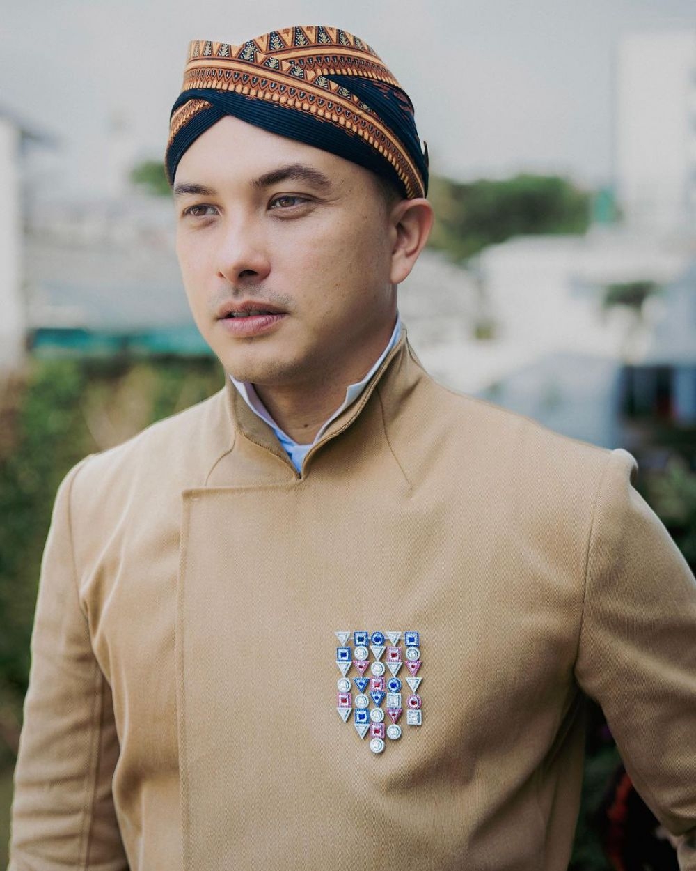 Pamer perut six pack, Nicholas Saputra tetap suka gorengan: Ini 5 cara bikin gorengan buat diet