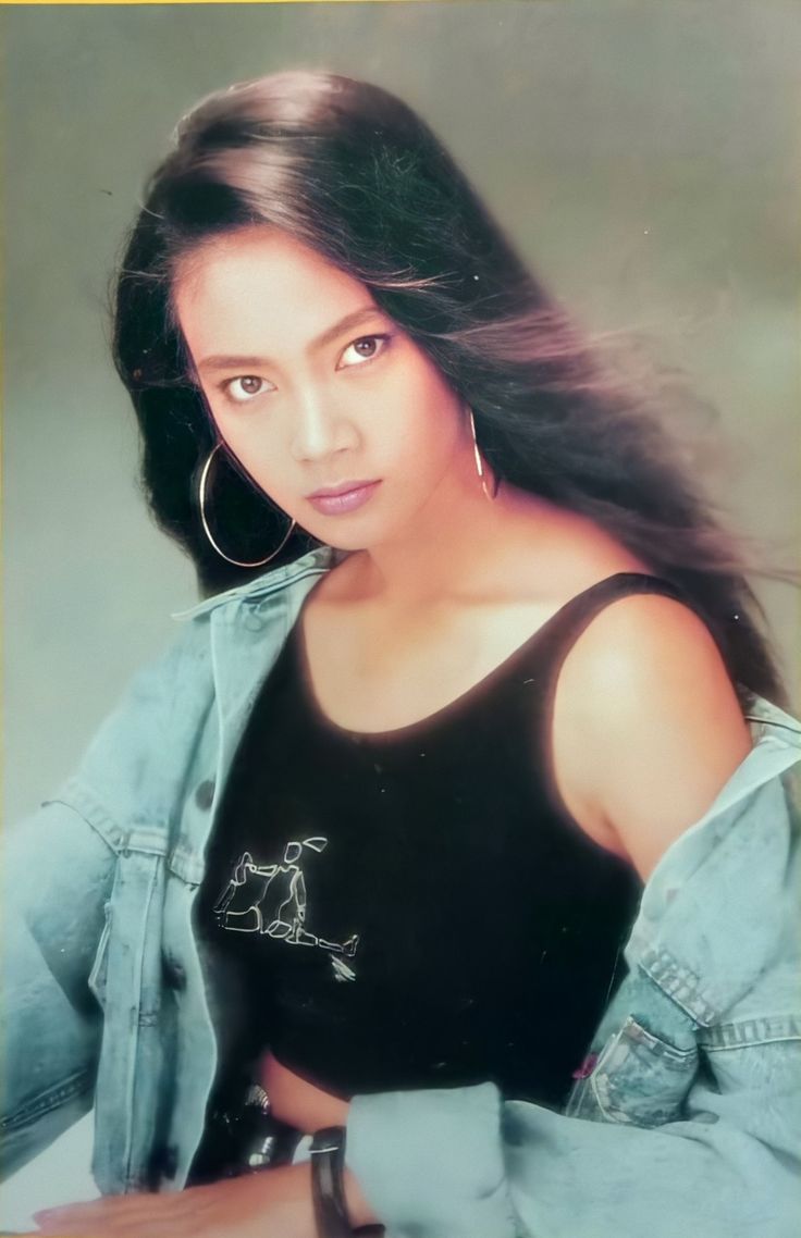 Gadis jadi model iklan fashion kini tenar lewat peran antagonis di sinetron, ini 11 transformasinya