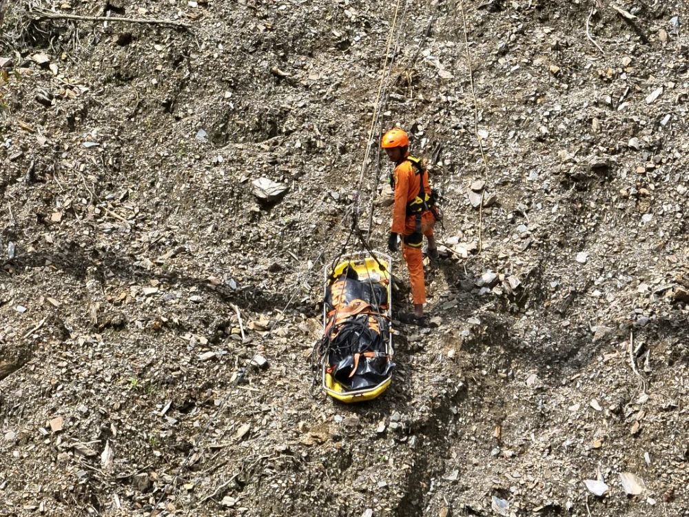 5 Fakta banjir dan longsor di Pegunungan Arfak, cuaca esktrem jadi kendala operasi pencarian korban