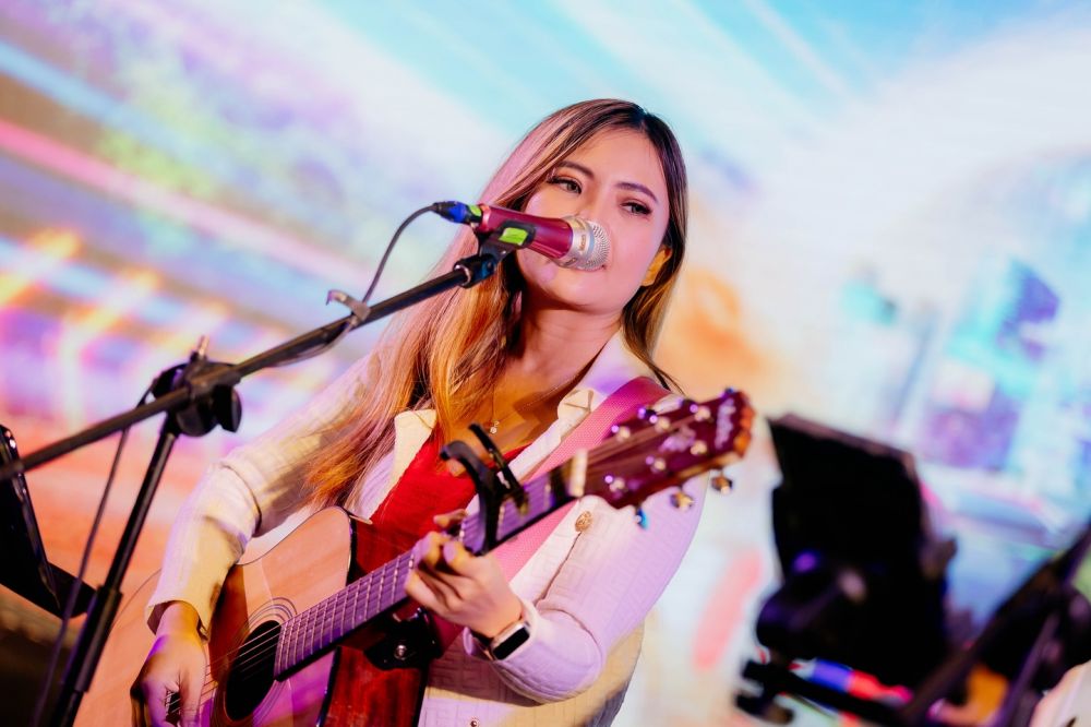 Lama hiatus dari industri musik, begini 9 potret terbaru Pare eks KOTAK yang tampil berbeda