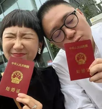 Bocah imut botak di film Boboho ini kini punya putri cantik, intip 11 transformasinya