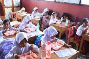 Rp 3 Triliun untuk program Makan Bergizi Gratis: Apa hasilnya?