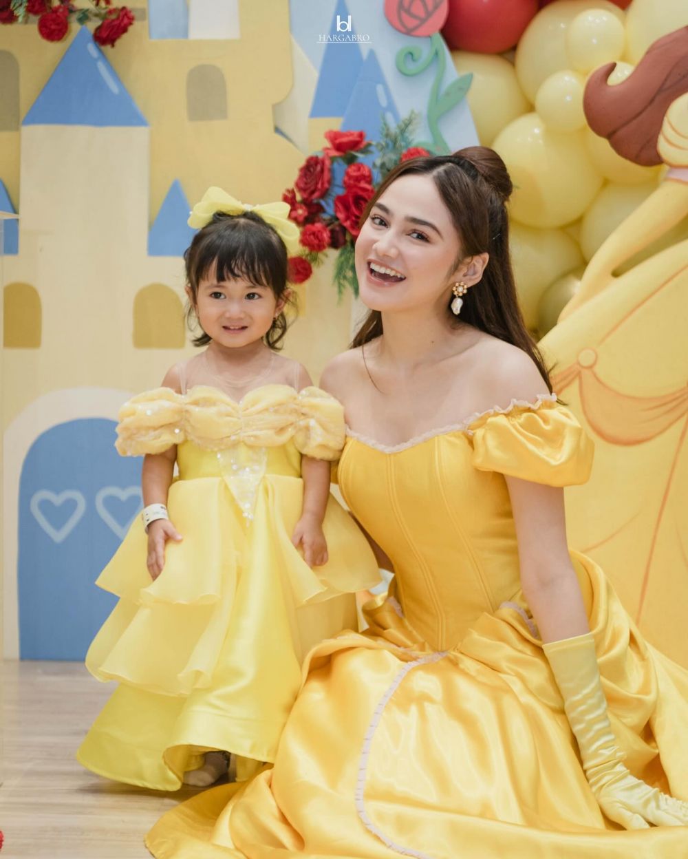 Artis pemain Saleha ini kecilnya tomboy, begini 11 potret terbarunya yang anggun bak Princess Disney