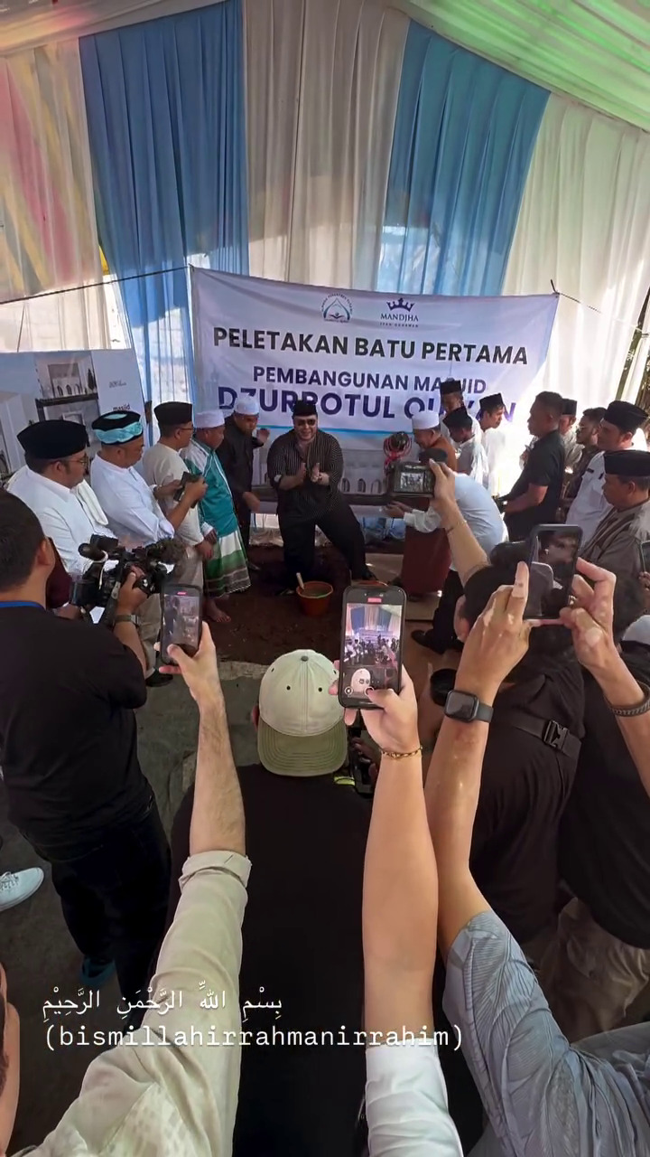 Kembali bantu pembangunan masjid, ini 7 potret Ivan Gunawan beli tanah 450 meter jelang berangkat haji