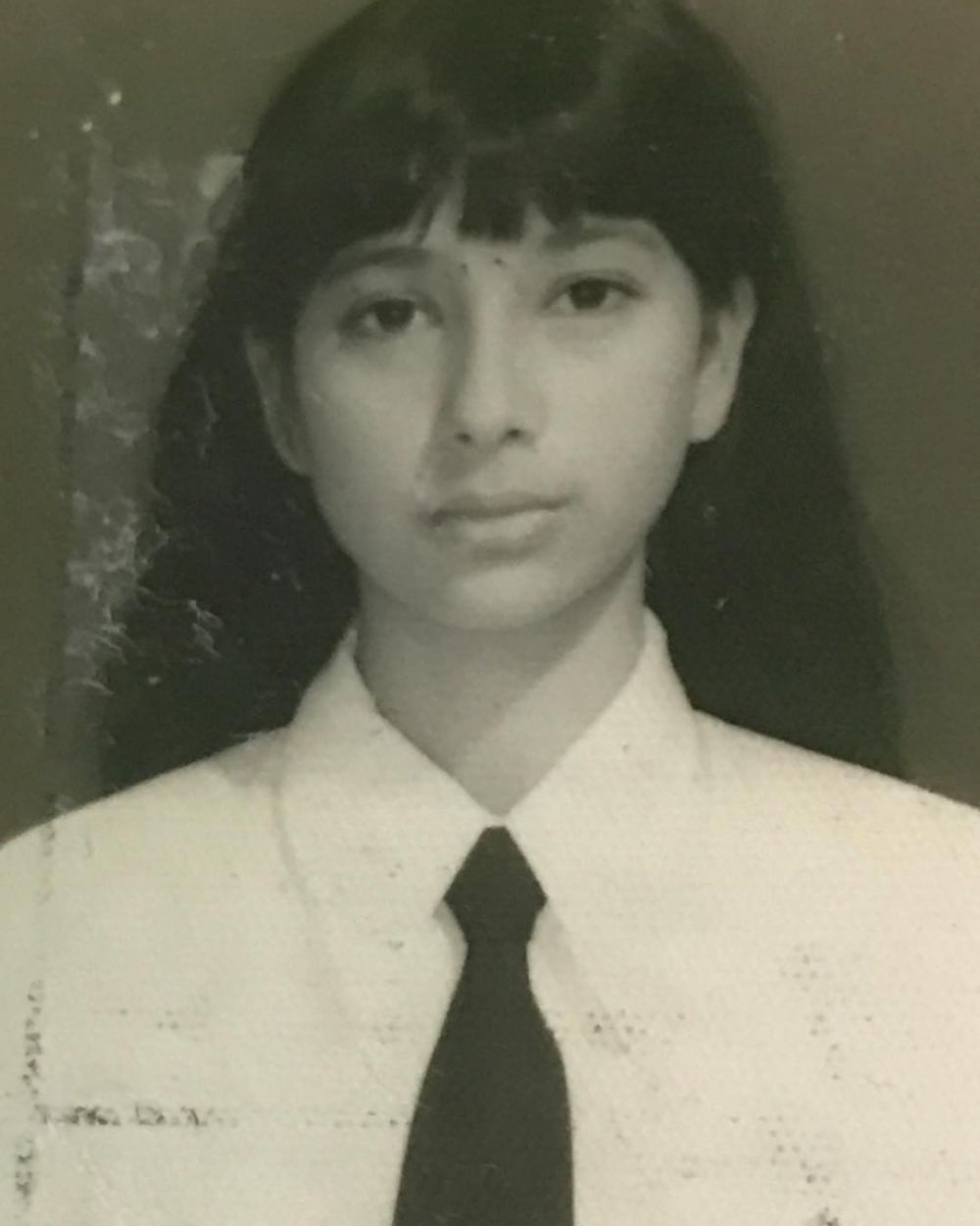 Manglingi bak beda orang, intip potret lawas 9 seleb era 90-an saat SMA