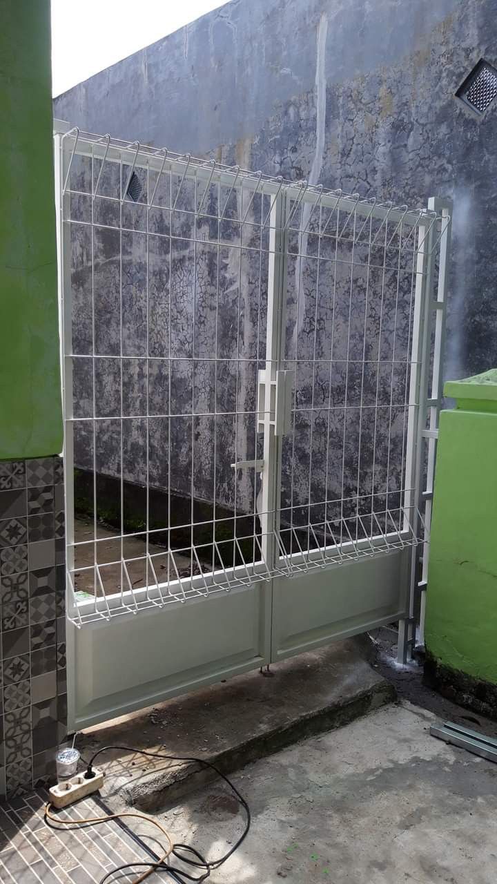 11 Desain pagar rumah subsidi yang estetik, fungsional, dan bikin tampilan lebih modern