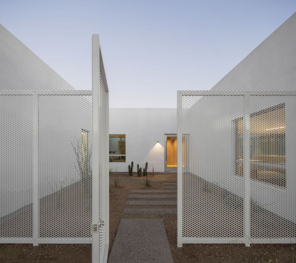 11 Desain pagar rumah subsidi yang estetik, fungsional, dan bikin tampilan lebih modern