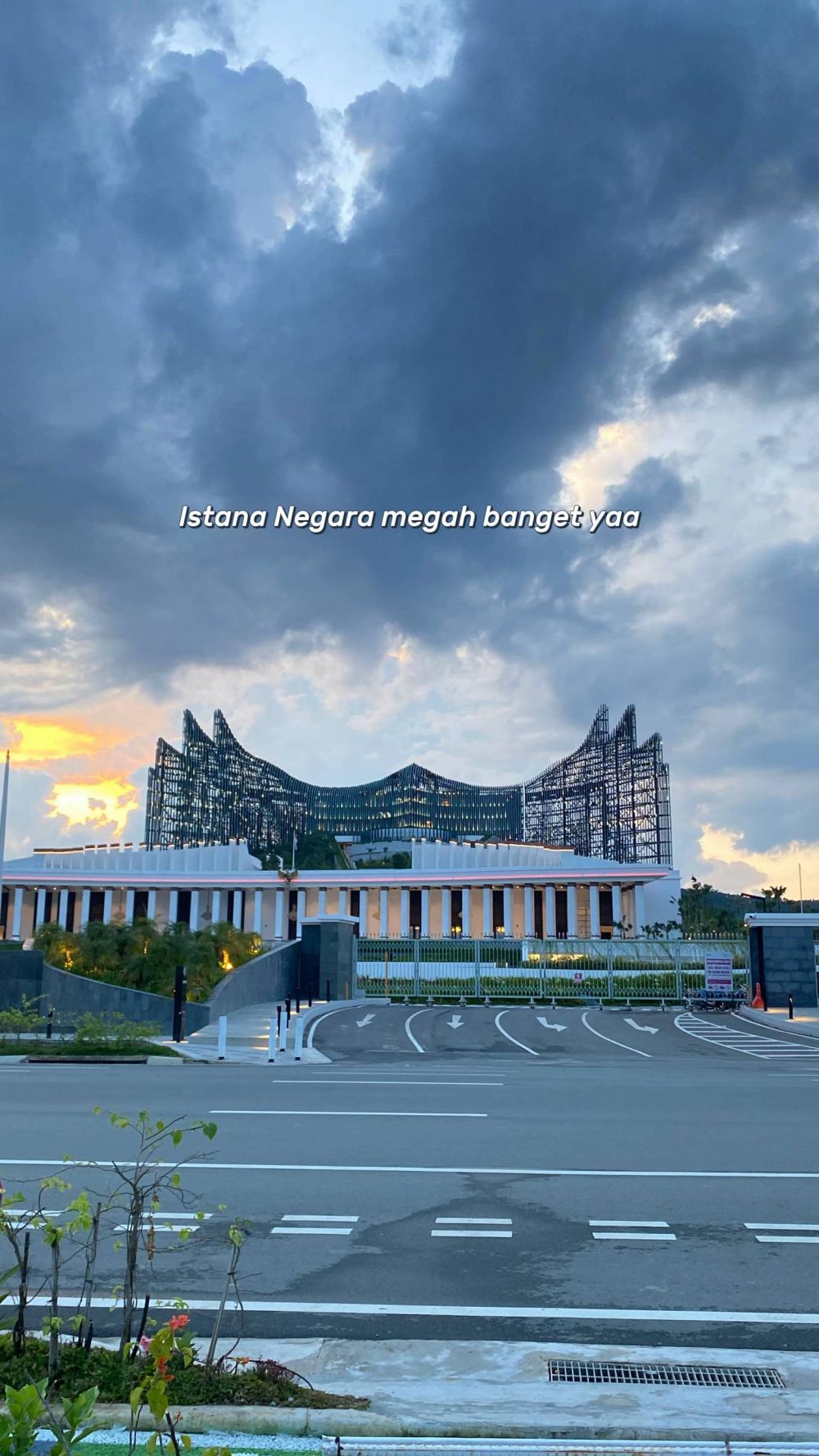 Tak tampak mangkrak, wanita ini bangga tunjukkan lingkungan kerjanya di IKN, 9 potretnya modern abis