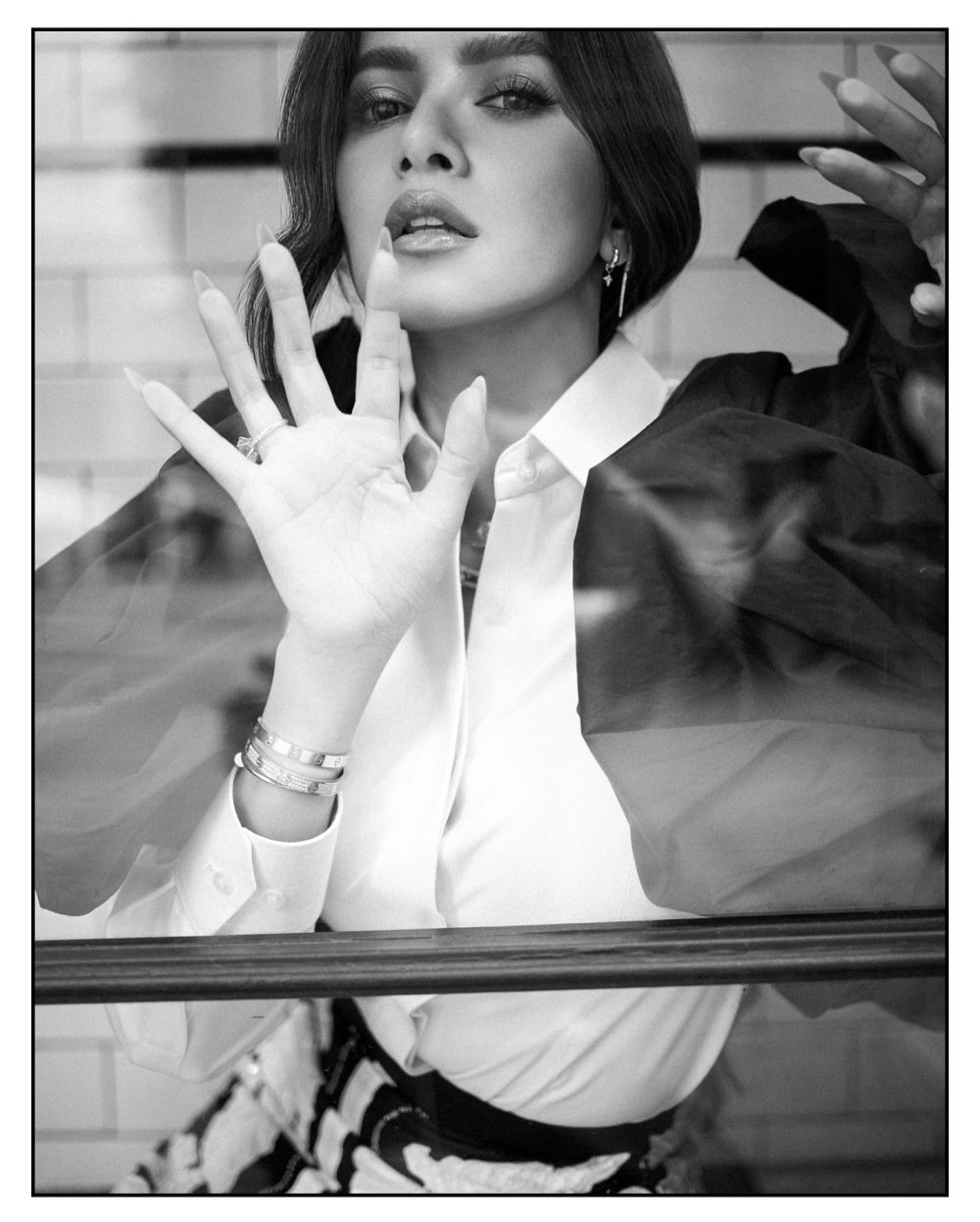 9 Pemotretan terbaru Olla Ramlan usai lepas hijab, percaya diri tunjukkan rambut panjang