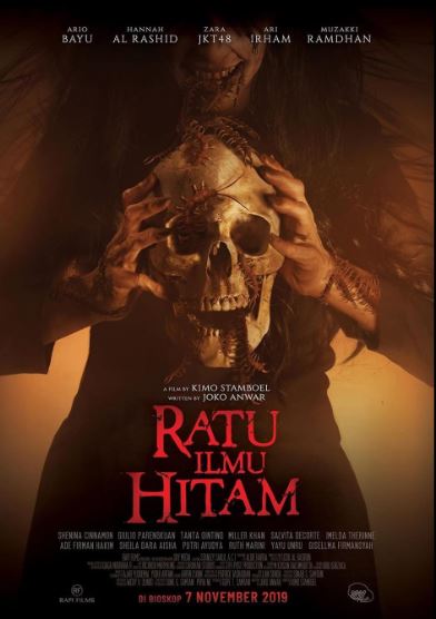 Dapet banyak adegan kesurupan di Waktu Maghrib 2, ini 11 film Muzzaki Ramdhan yang wajib kamu tonton
