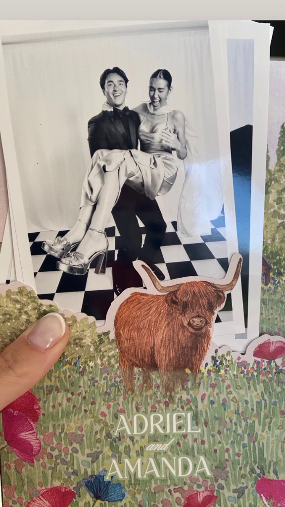 Pernikahannya bocor di media sosial , ini 7 momen resepsi Amanda Rawles & Adriel Susanteo di Australia