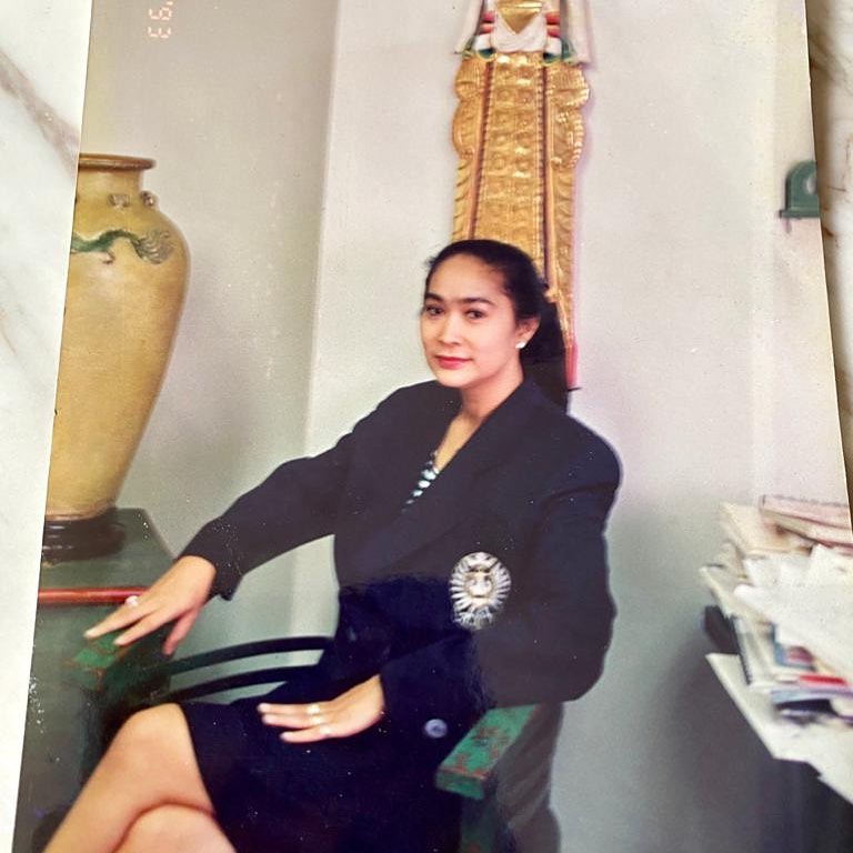 Jadi ikon perfilman era 80an, ini 11 potret masa muda Jenny Rachman yang dulu perankan RA Kartini