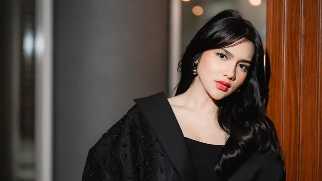 Sukses jadi pelakor di Ipar Adalah Maut, Davina Karamoy riset kehidupan CEO untuk serial terbarunya